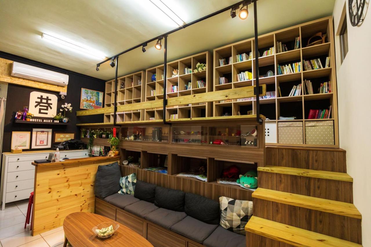 Hostel Alley Inn -桃園民宿075 Daxi Bagian luar foto