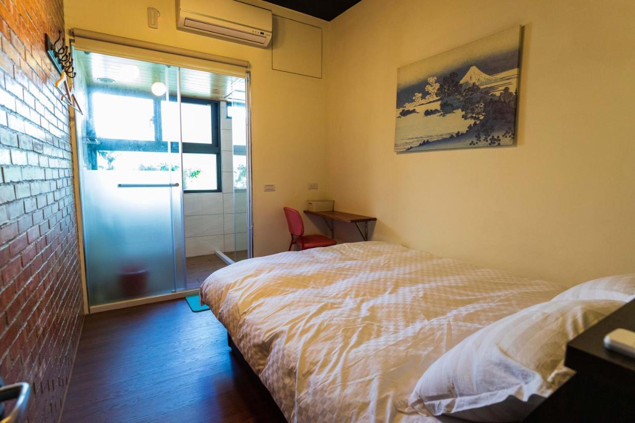 Hostel Alley Inn -桃園民宿075 Daxi Bagian luar foto